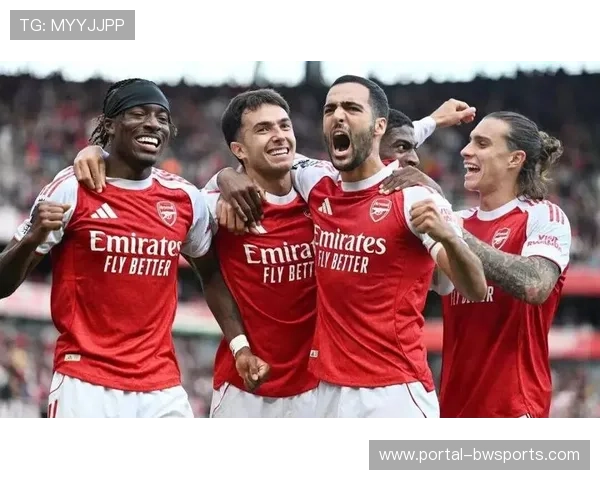 英超：阿森纳领跑积分榜，埃泽帽子戏法成赛季亮点